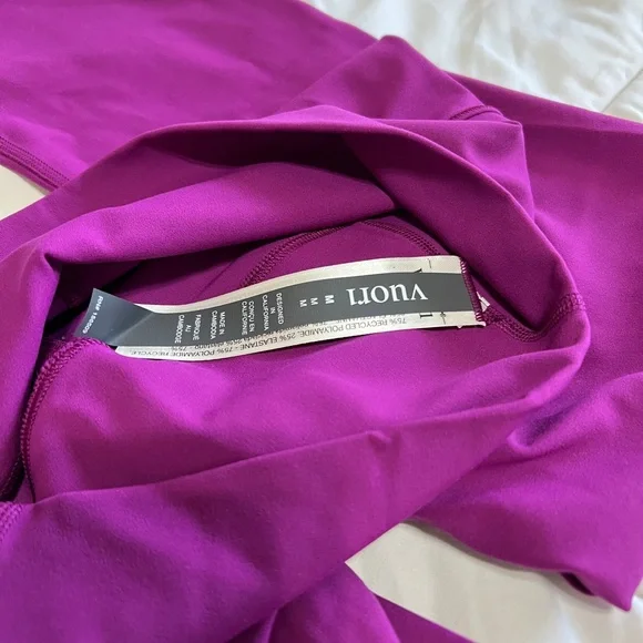 NWT Vuori all the feels Magenta Leggings - Picture 5 of 6